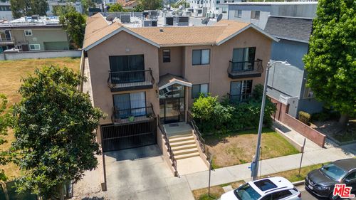 apt-102-10916 Huston St, North Hollywood, CA, 91601-5142 | Card Image