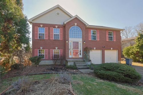 19957 Elm Dr, Lawrenceburg, IN, 47025-9048 | Card Image