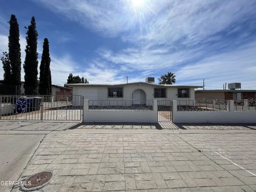 312 Graphite Dr, El Paso, TX, 79932-1566 | Card Image