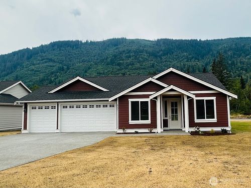 8151 Peaceful Valley Ct, Maple Falls, WA, 98266-7017 | Card Image