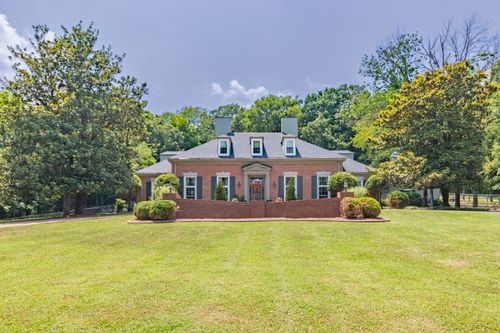 750 Lakehill Cir, Lewisburg, TN, 37091-4022 | Card Image