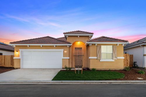 1476 Crimson Way, Dinuba, CA, 93618-4180 | Card Image