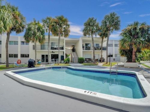 900 Crystal Lake 1d Drive, Deerfield Beach, FL, 33064 | Card Image