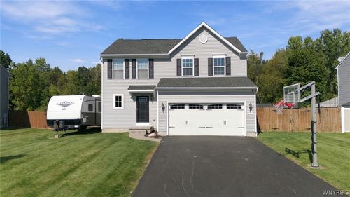 3777 Captains Way, North Tonawanda, NY, 14120-3671 | Card Image