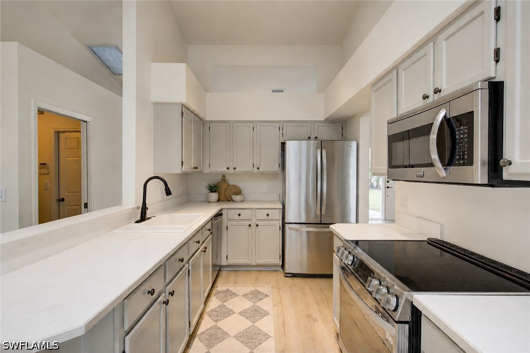 Residential in Naples 5