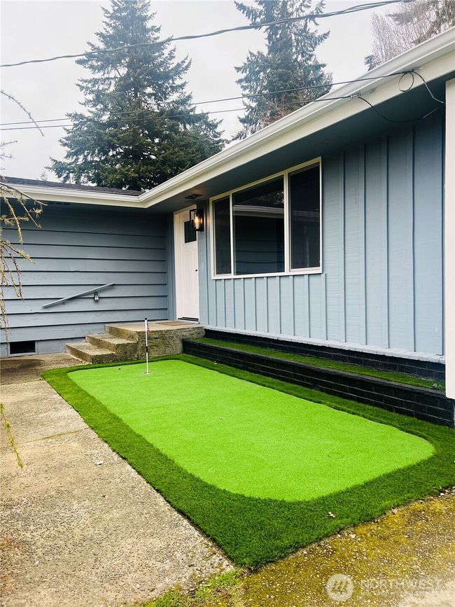 3711 Grandview Dr W, House other with 3 bedrooms, 3 bathrooms and 2 parking in University Place WA | Image 4
