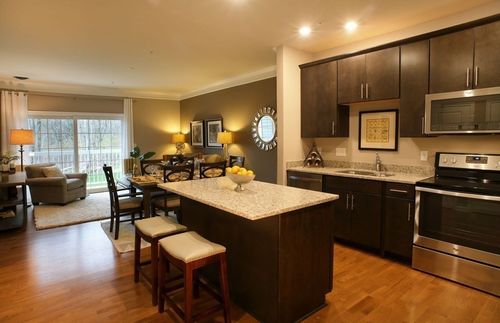 4105-70 Trotter Rd, Weymouth, MA, 02190-4117 | Card Image