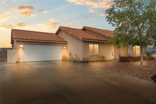 2188 Shadow Canyon Dr, Bullhead City, AZ, 86442-8814 | Card Image