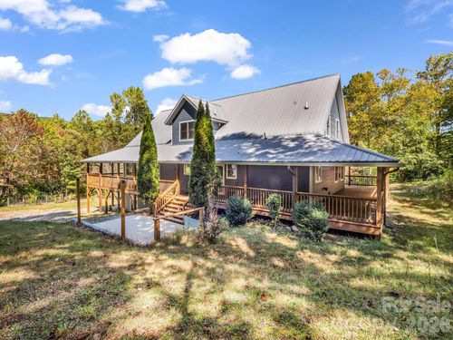 119 Mountain Bluff Trl, Hendersonville, NC, 28792-5677 | Card Image