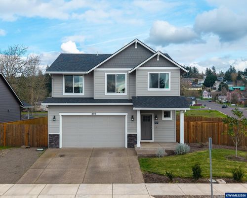 800 River Ave, Brownsville, OR, 97327-2171 | Card Image