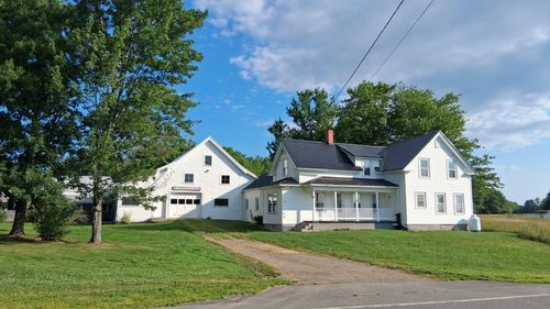 380 Clinton Ave, Winslow, ME, 04901-2629 | Card Image