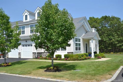146 Avery Dr N, Center Moriches, NY, 11934-1024 | Card Image