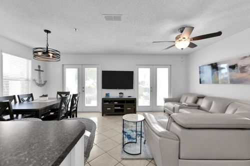 unit-101-3291 Scenic Highway 98, Destin, FL, 32541-3657 | Card Image