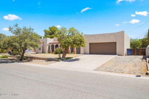 375 Wall Ave, Las Cruces, NM, 88001-7622 | Card Image