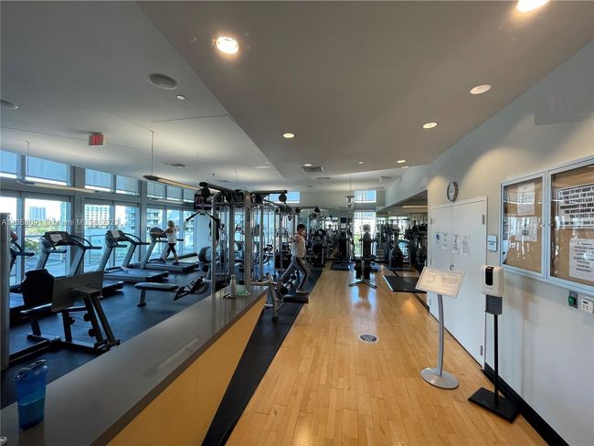 1006-S - 79 Sw 12 Th St, Condo with 2 bedrooms, 2 bathrooms and null parking in Miami FL | Image 31