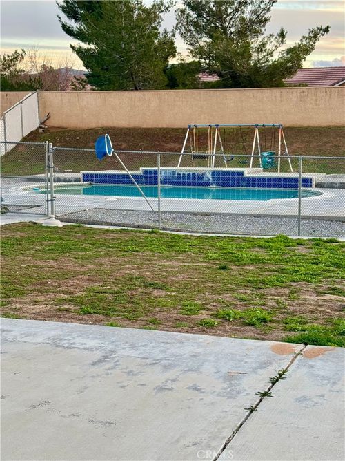 20592 Mockingbird Avenue, Apple Valley, CA, 92308 | Card Image