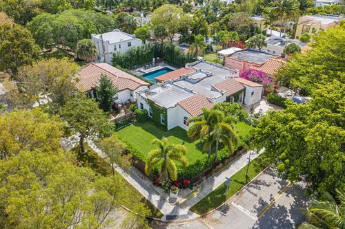 706 Sunset Rd, West Palm Beach, FL, 33401-7844 | Card Image