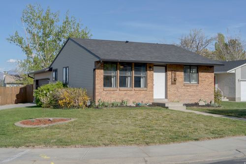 6739 S Blue Flower Ct, West Jordan, UT, 84081-4737 | Card Image