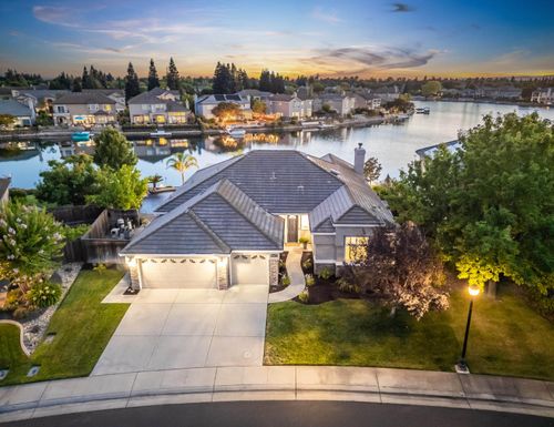 3469 Heron Lake Ln, Elk Grove, CA, 95758-3601 | Card Image