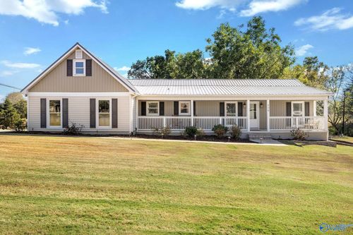 408 Camellia St Sw, Hartselle, AL, 35640-4061 | Card Image
