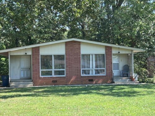 915 Mcarthur St, Manchester, TN, 37355-2559 | Card Image