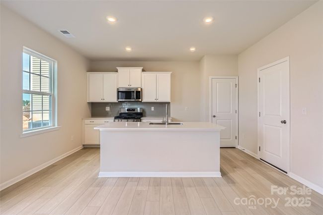 Kitchen | Image 5