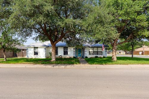 3400 Dentcrest Dr, Midland, TX, 79707-4207 | Card Image