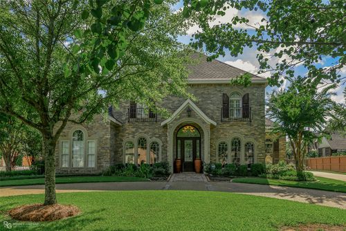 10910 Belle Cour Way, Shreveport, LA, 71106-7706 | Card Image