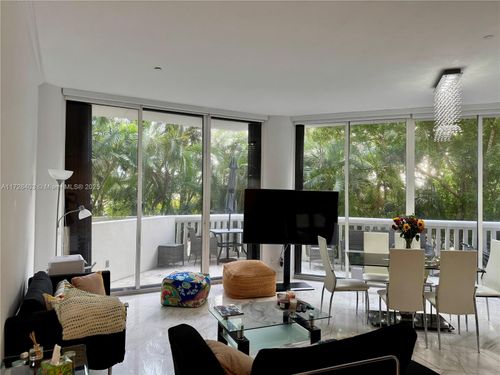 204-2000 Island Blvd, Aventura, FL, 33160 | Card Image