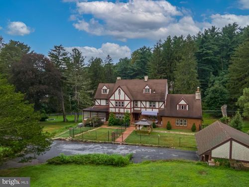 180 Candy Rd, MOHNTON, PA, 19540-8354 | Card Image