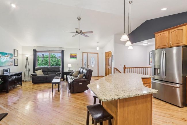 3176 Weybridge Drive, House other with 4 bedrooms, 3 bathrooms and null parking in Sun Prairie WI | Image 7