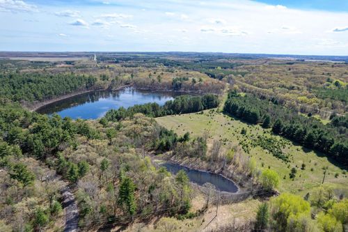 119.95 AC County Road Ff, Hancock, WI, 54943 | Card Image