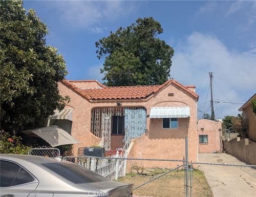 711 Olivewood, San Diego, CA, 92113 | Card Image