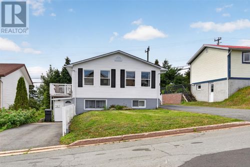 1 Holden St, Mount Pearl, NL, A1N3G9 | Card Image