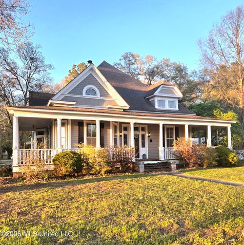 701 Broad St, Columbia, MS, 39429-3010 | Card Image