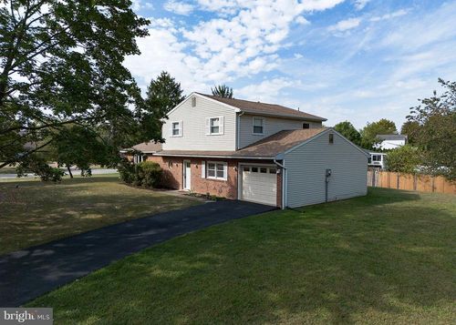 498 Allegheny Dr, HARRISBURG, PA, 17112-3101 | Card Image