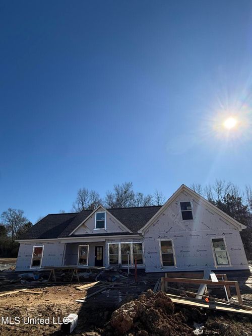 109 Carolina Cir, Senatobia, MS, 38668-7421 | Card Image