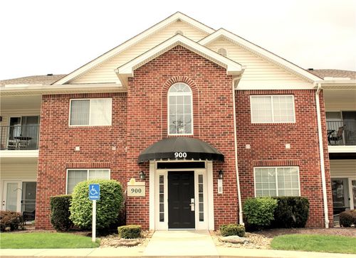 apt-202-900 Hidden Ridge Ct, South Park, PA, 15129-8999 | Card Image
