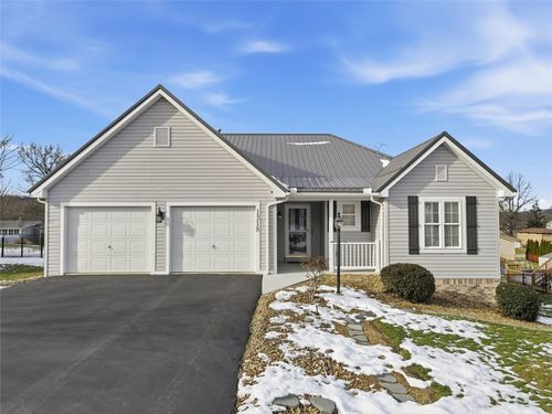 1318 Deerfield Ln, W Leechburg, PA, 15656-1703 | Card Image