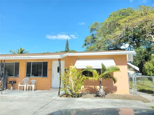 2-1925 Scott St, Hollywood, FL, 33020-2414 | Card Image