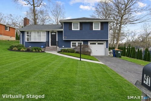 41 Pine Tree Rdg, Meriden, CT, 06450-2530 | Card Image