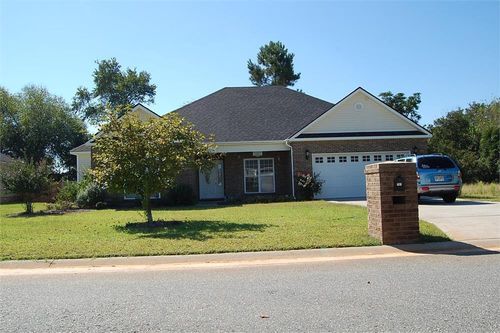701 Amberley Ct, Kathleen, GA, 31047-2900 | Card Image