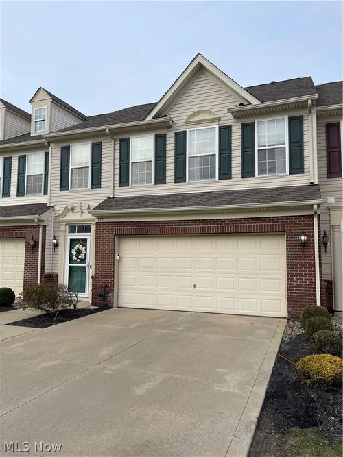 972-972 Tradewinds Cv, Painesville, OH, 44077-4698 | Card Image