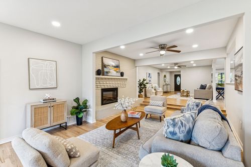 10419 Royalwood Dr, Dallas, TX, 75238-2232 | Card Image