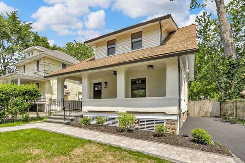 250 Cedar Hill Ave, Nyack, NY, 10960-2425 | Card Image