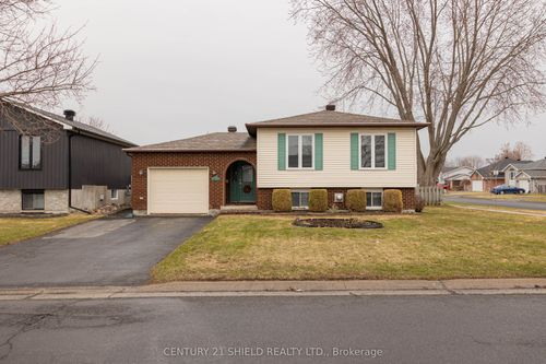 1613 Walton Street, Cornwall, ON, K6H7A7 | Card Image