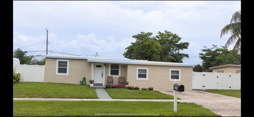 5231 Ne 19th Ter, Pompano Beach, FL, 33064-5636 | Card Image