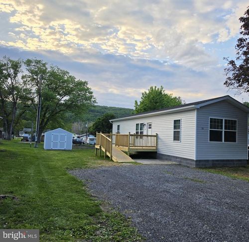 30 S Skyline Dr, RIDGELEY, WV, 26753-8700 | Card Image