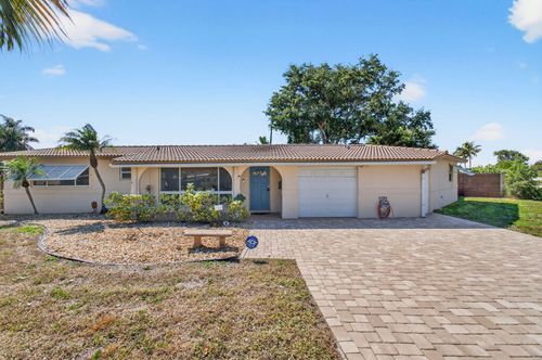 301 Se 8th Ave, Deerfield Beach, FL, 33441-4831 | Card Image