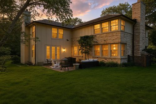 1861 E Fox Ln, Fox Point, WI, 53217-2859 | Card Image